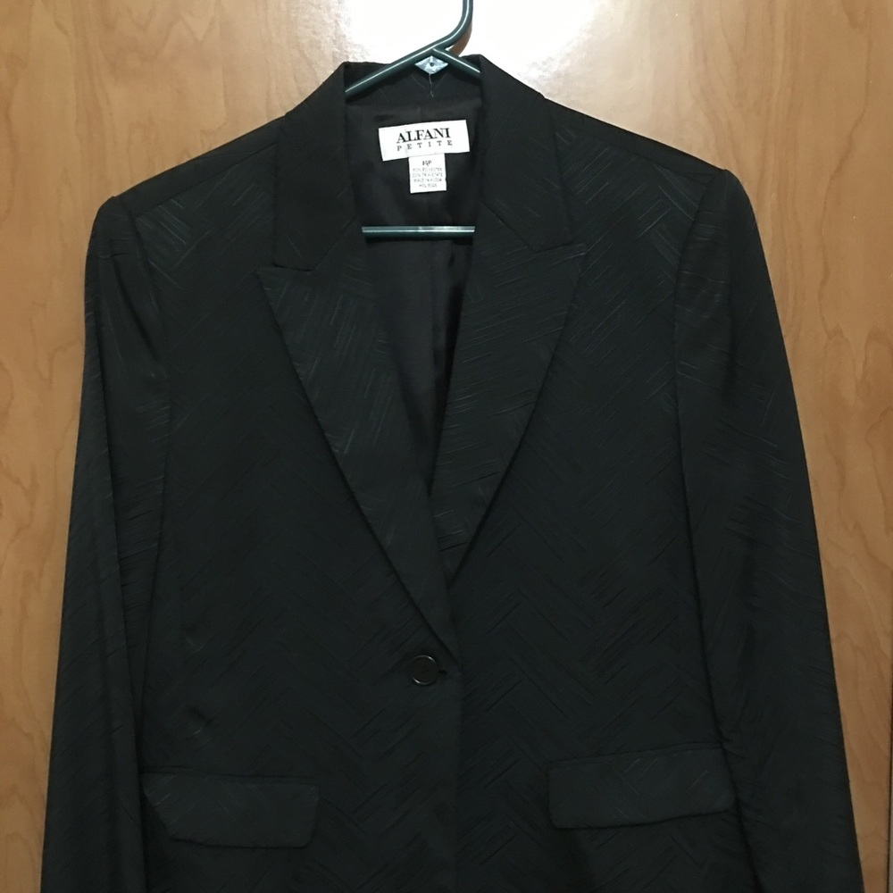 Woman's blazer - Picture 4 of 6